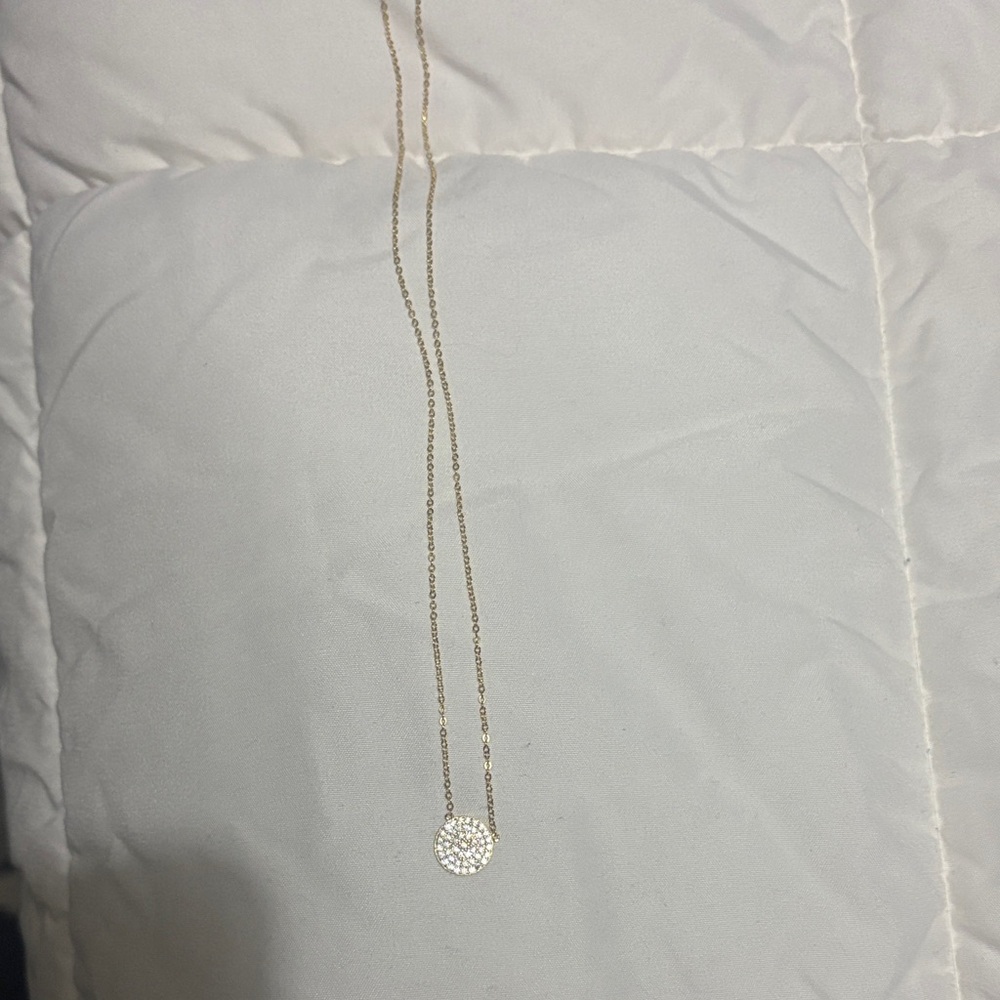 Elegant Gold Necklace with Crystal Pendant